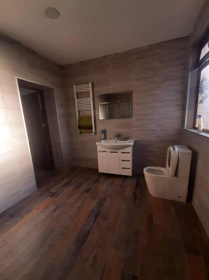 ゴリ Jorji Bed & Breakfast エクステリア 写真
